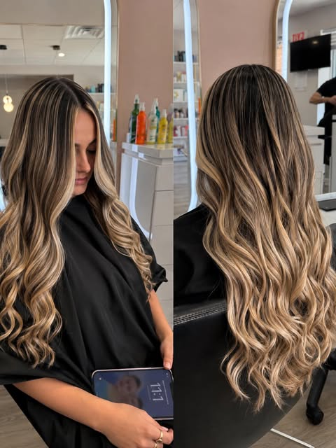 Cliente satisfeita no Espaço Beleza